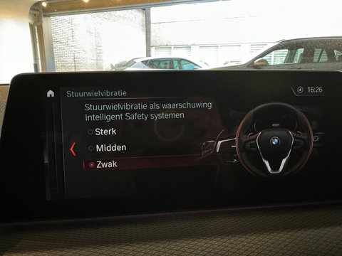 BMW 5 Serie Touring 530i xDrive M Sport High Ex Pano|Sfeer