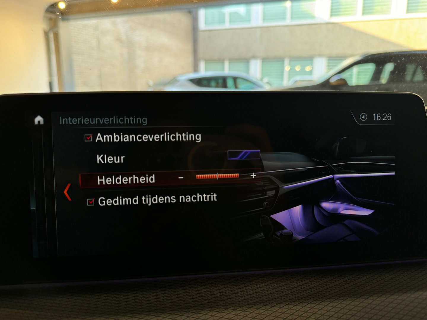 BMW 5 Serie Touring 530i xDrive M Sport High Ex Pano|Sfeer