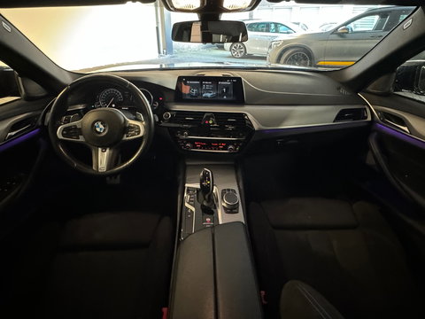 BMW 5 Serie Touring 530i xDrive M Sport High Ex Pano|Sfeer