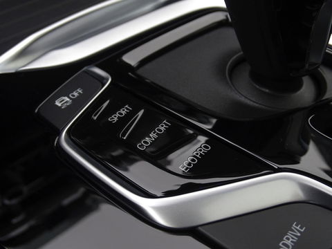 BMW X3 30e 292PK X-drive M-sport / Carbon / 360° / Pano / Harman Kardon