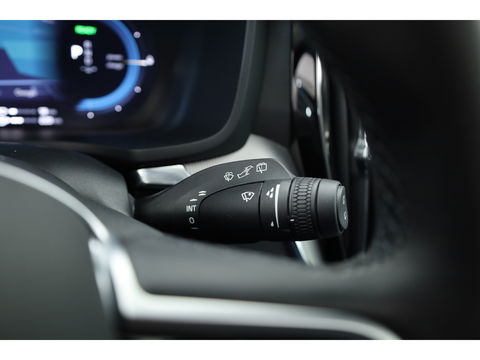 Volvo V60 2.0 T6 Plug-in hybrid AWD Plus Dark | Pano-dak | Head-up | 360 camera | Adap. Cruise | H&K Audio |
