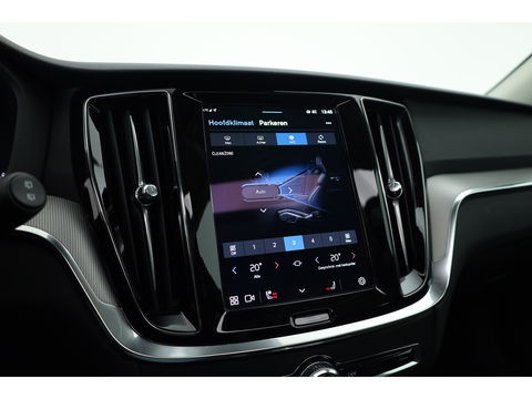 Volvo V60 2.0 T6 Plug-in hybrid AWD Plus Dark | Pano-dak | Head-up | 360 camera | Adap. Cruise | H&K Audio |