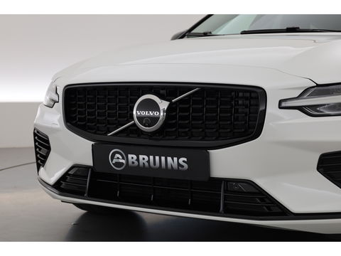 Volvo V60 2.0 T6 Plug-in hybrid AWD Plus Dark | Pano-dak | Head-up | 360 camera | Adap. Cruise | H&K Audio |