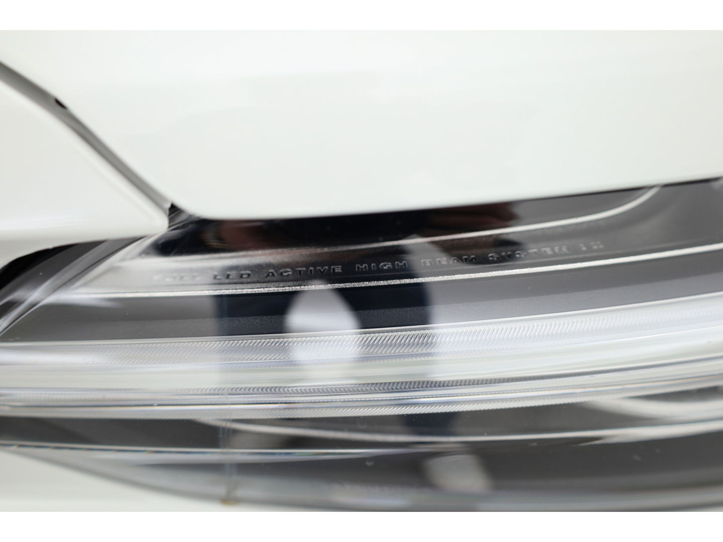 Volvo V60 2.0 T6 Plug-in hybrid AWD Plus Dark | Pano-dak | Head-up | 360 camera | Adap. Cruise | H&K Audio |