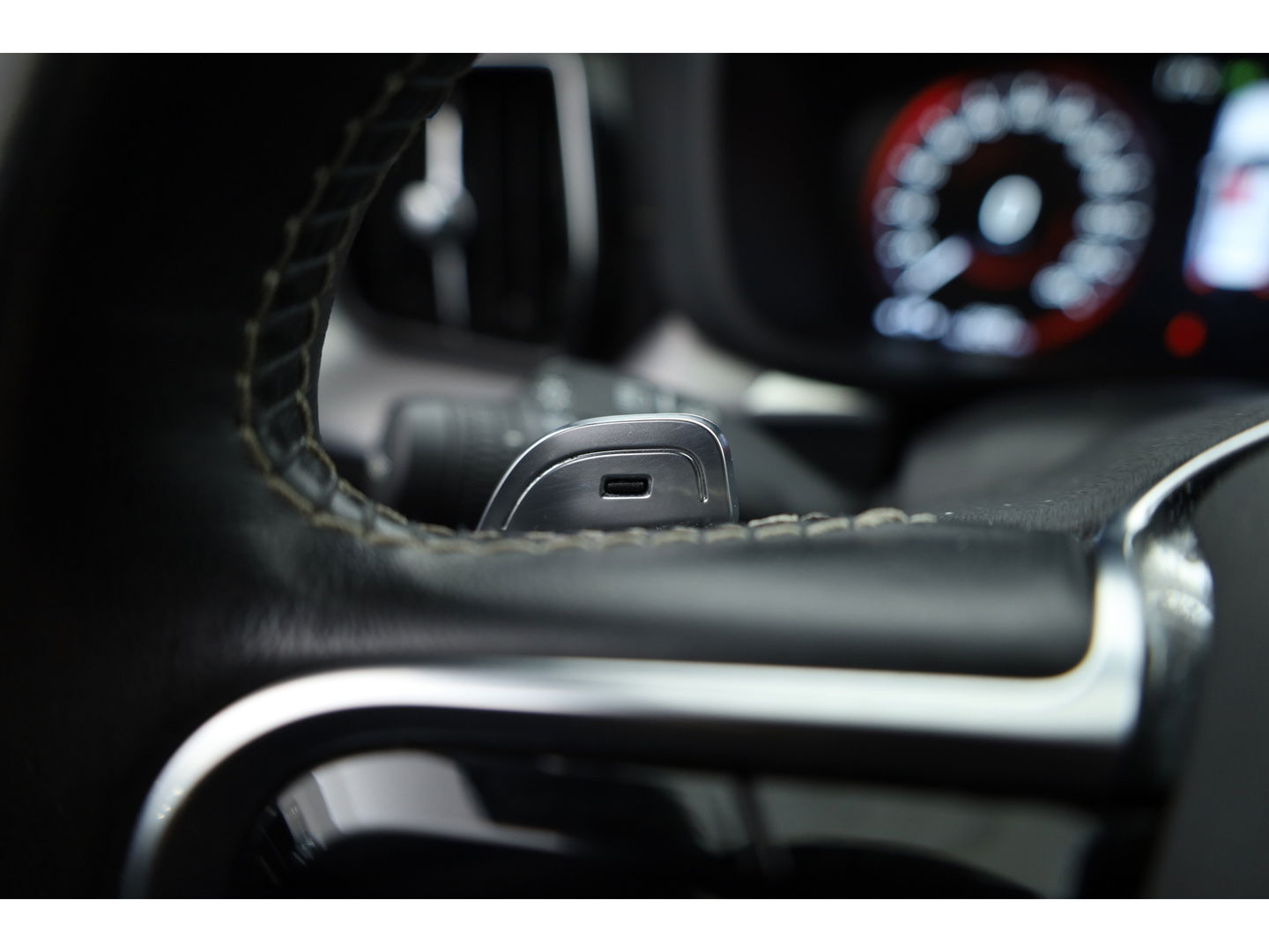 Volvo XC60 2.0 T8 AWD Polestar Engineered | Öhlins | Bowers & Wilkins | 22 inch | Trekhaak | Head-up | Blis | ACC |