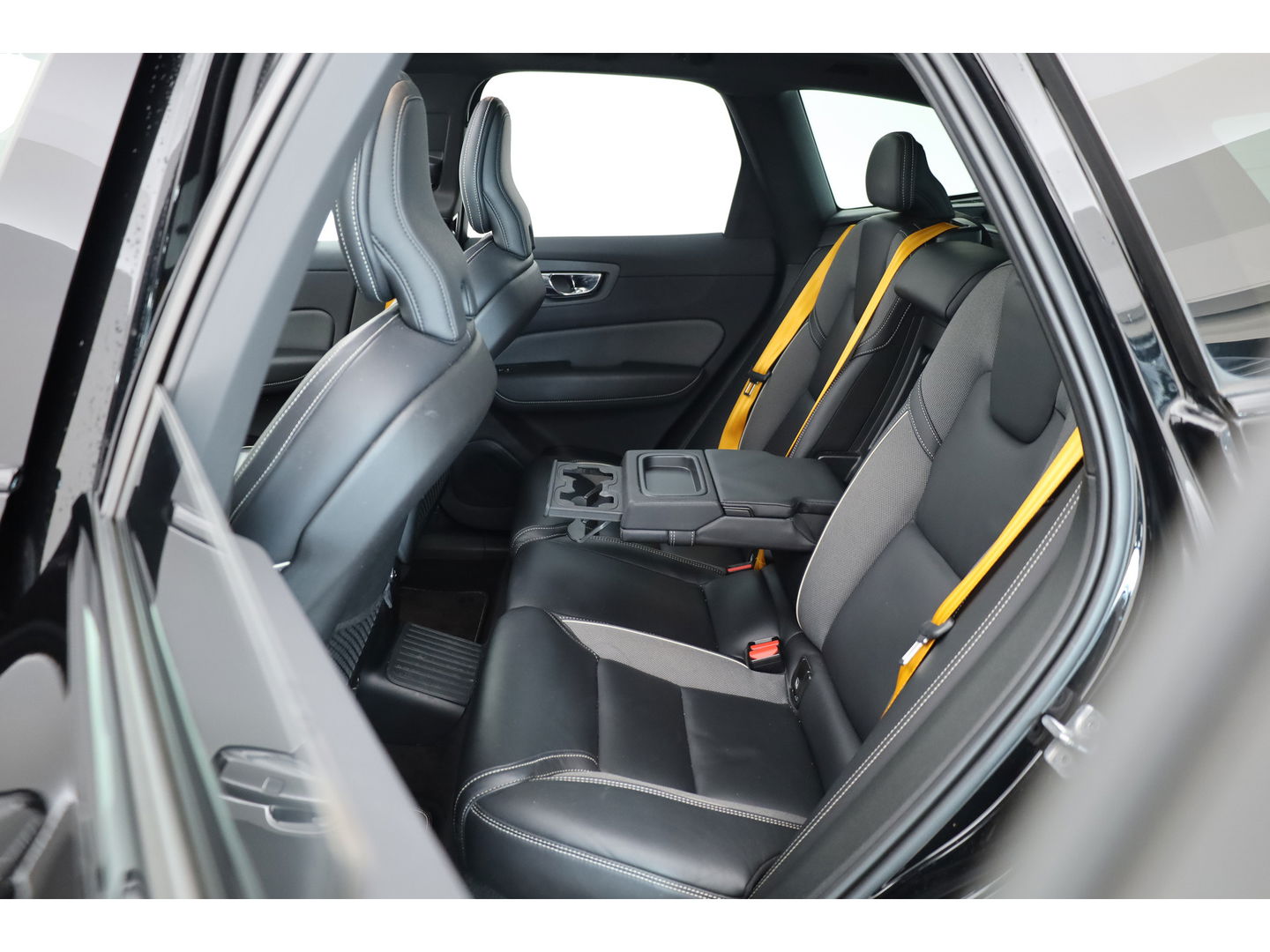 Volvo XC60 2.0 T8 AWD Polestar Engineered | Öhlins | Bowers & Wilkins | 22 inch | Trekhaak | Head-up | Blis | ACC |