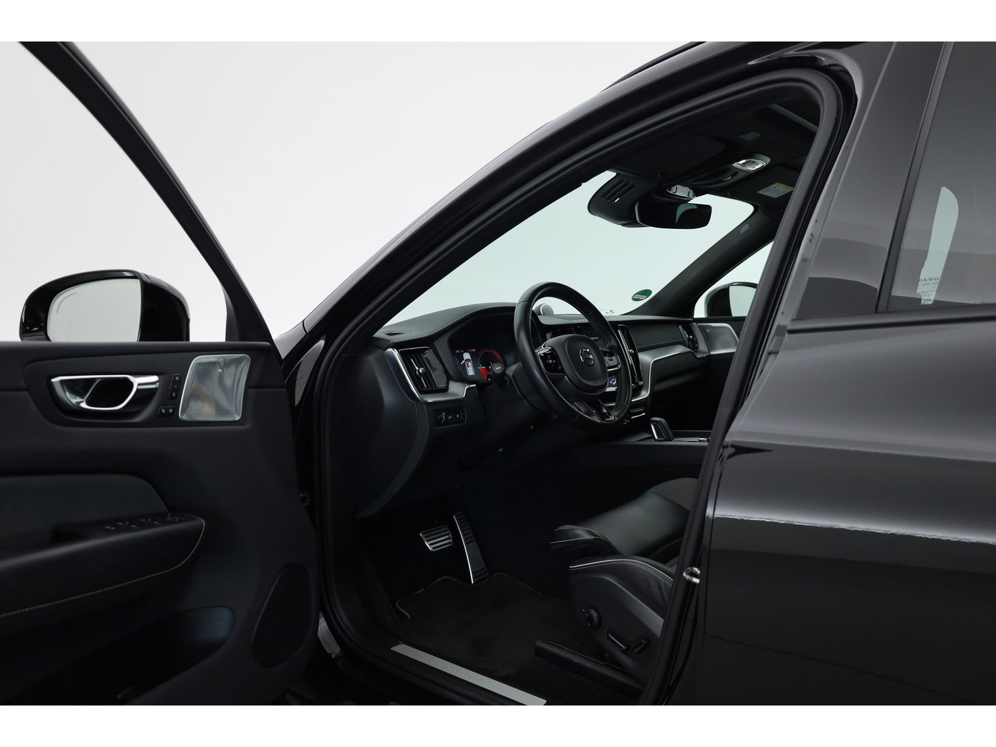 Volvo XC60 2.0 T8 AWD Polestar Engineered | Öhlins | Bowers & Wilkins | 22 inch | Trekhaak | Head-up | Blis | ACC |