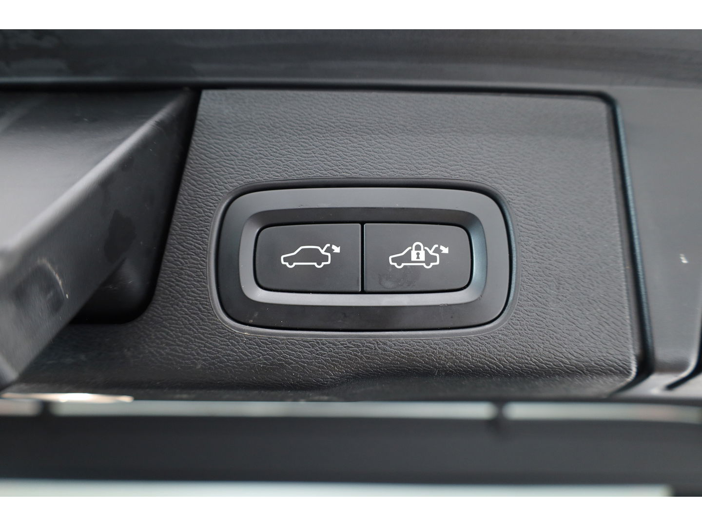 Volvo XC60 2.0 T8 AWD Polestar Engineered | Öhlins | Bowers & Wilkins | 22 inch | Trekhaak | Head-up | Blis | ACC |