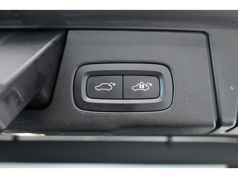 Volvo XC60 2.0 T8 AWD Polestar Engineered | Öhlins | Bowers & Wilkins | 22 inch | Trekhaak | Head-up | Blis | ACC |