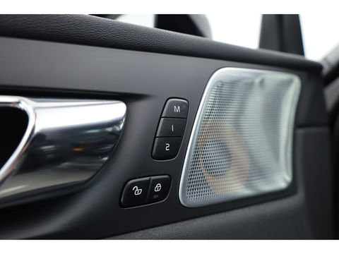 Volvo XC60 2.0 T8 AWD Polestar Engineered | Öhlins | Bowers & Wilkins | 22 inch | Trekhaak | Head-up | Blis | ACC |