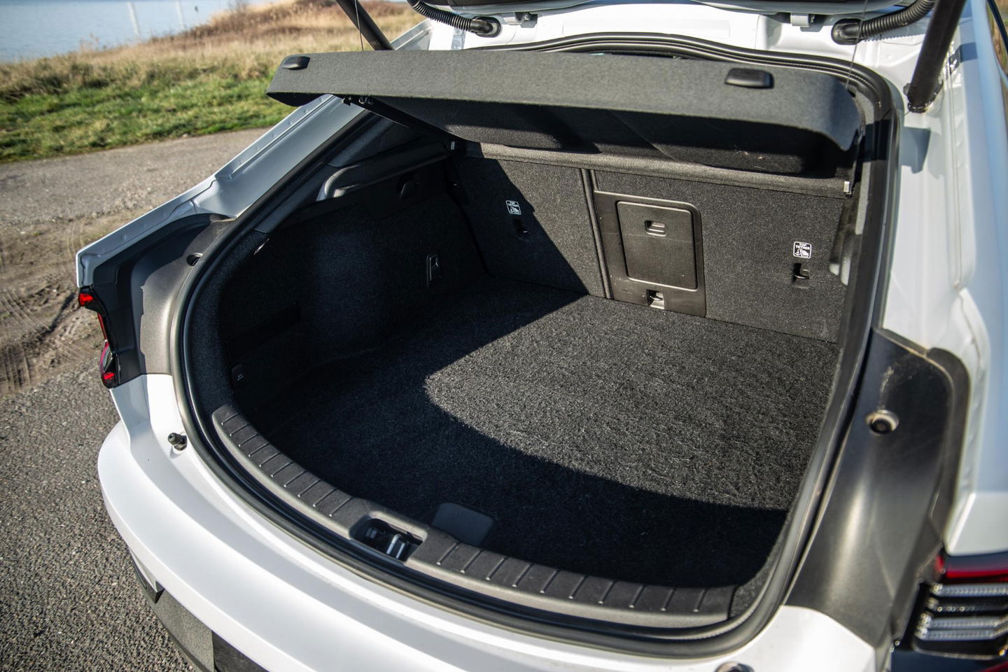 Polestar 2 Standard Range Single Motor 63kWh CAMERA / KEYLESS / NAVI