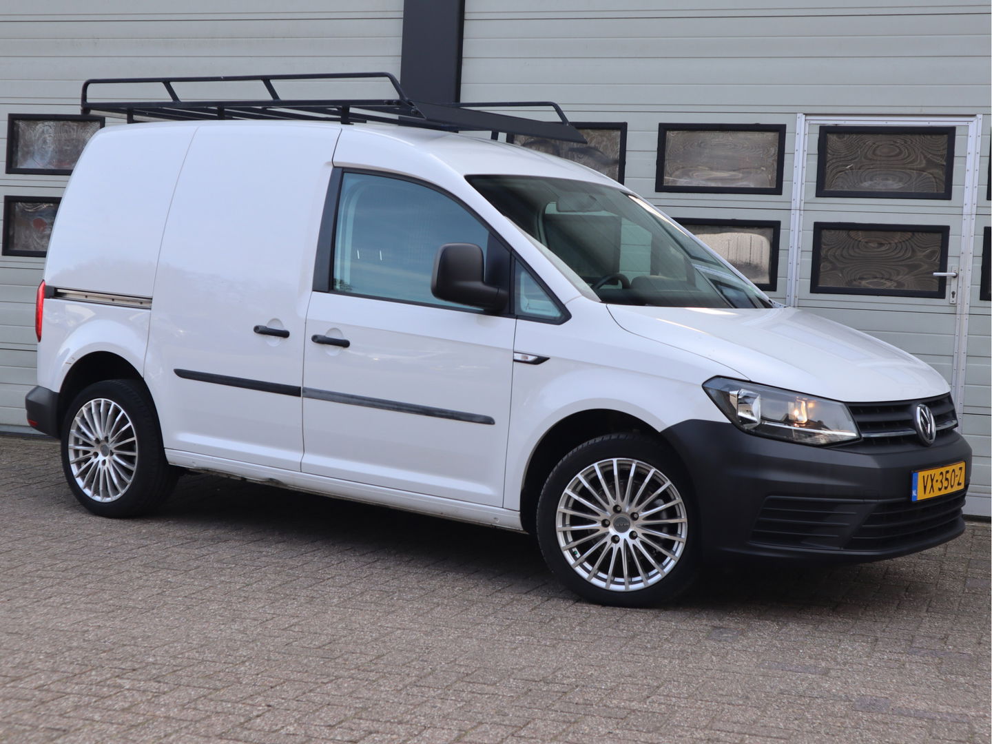 Volkswagen Caddy 2.0 TDI 75pk Euro 6 - Imperiaal - Trekhaak - Airco