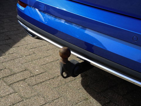 Škoda Karoq 1.5 TSI ACT Sportline DSG Pano Adapt. Cruise Trekhaak Camera Race Blue