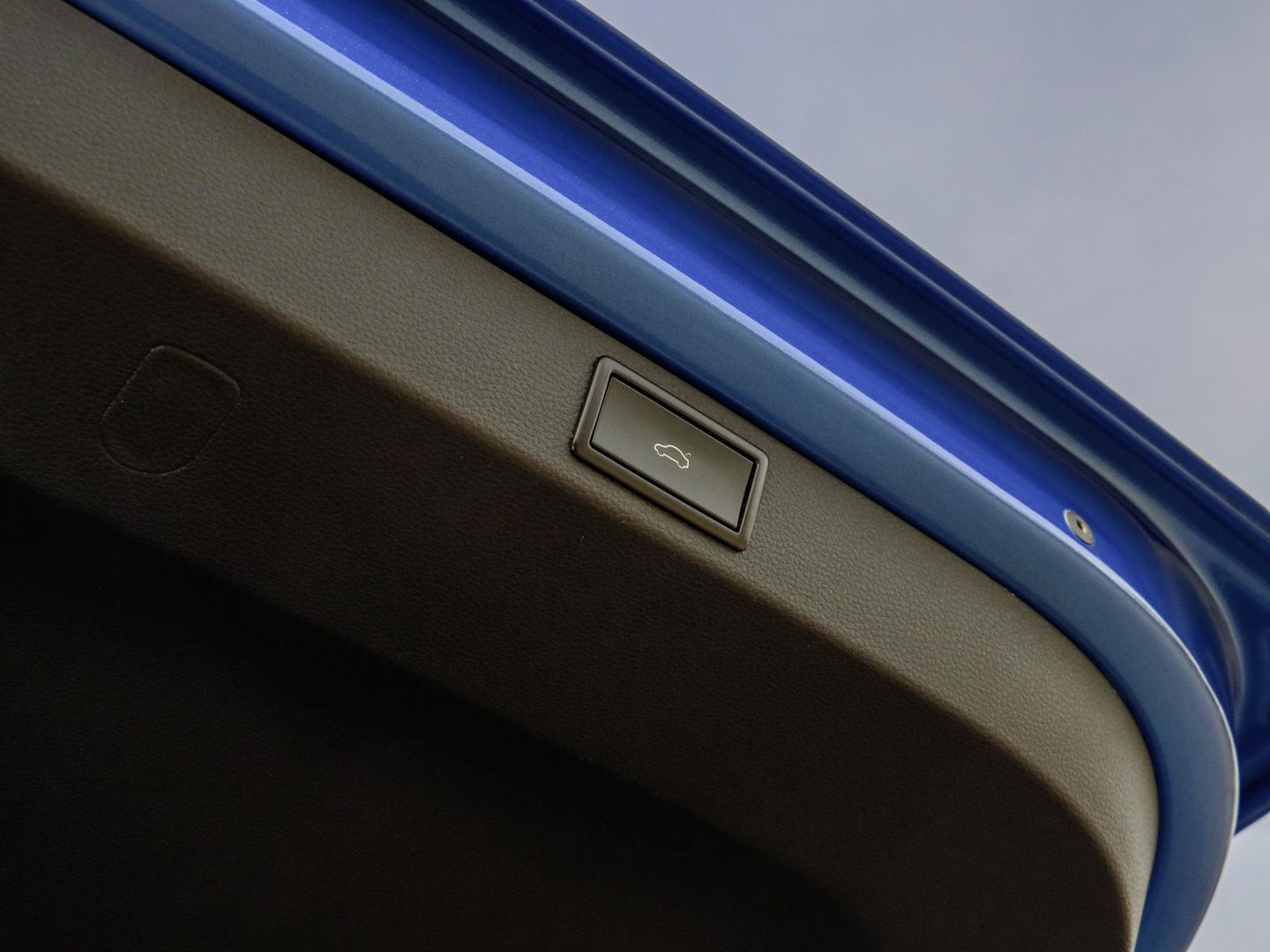 Škoda Karoq 1.5 TSI ACT Sportline DSG Pano Adapt. Cruise Trekhaak Camera Race Blue