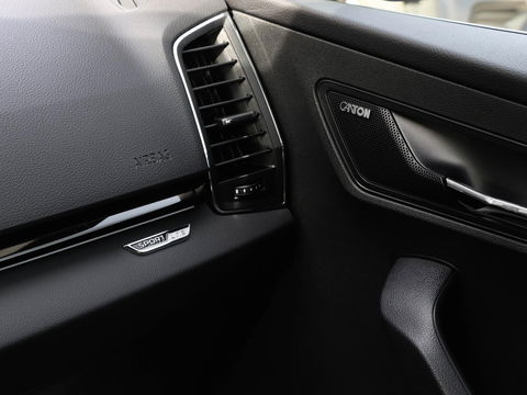 Škoda Karoq 1.5 TSI ACT Sportline DSG Pano Adapt. Cruise Trekhaak Camera Race Blue