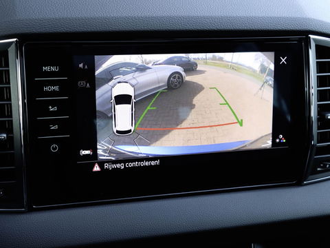 Škoda Karoq 1.5 TSI ACT Sportline DSG Pano Adapt. Cruise Trekhaak Camera Race Blue