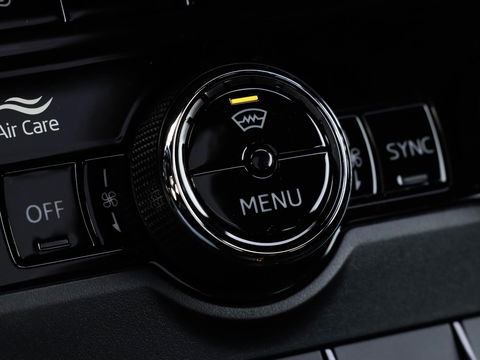 Škoda Karoq 1.5 TSI ACT Sportline DSG Pano Adapt. Cruise Trekhaak Camera Race Blue