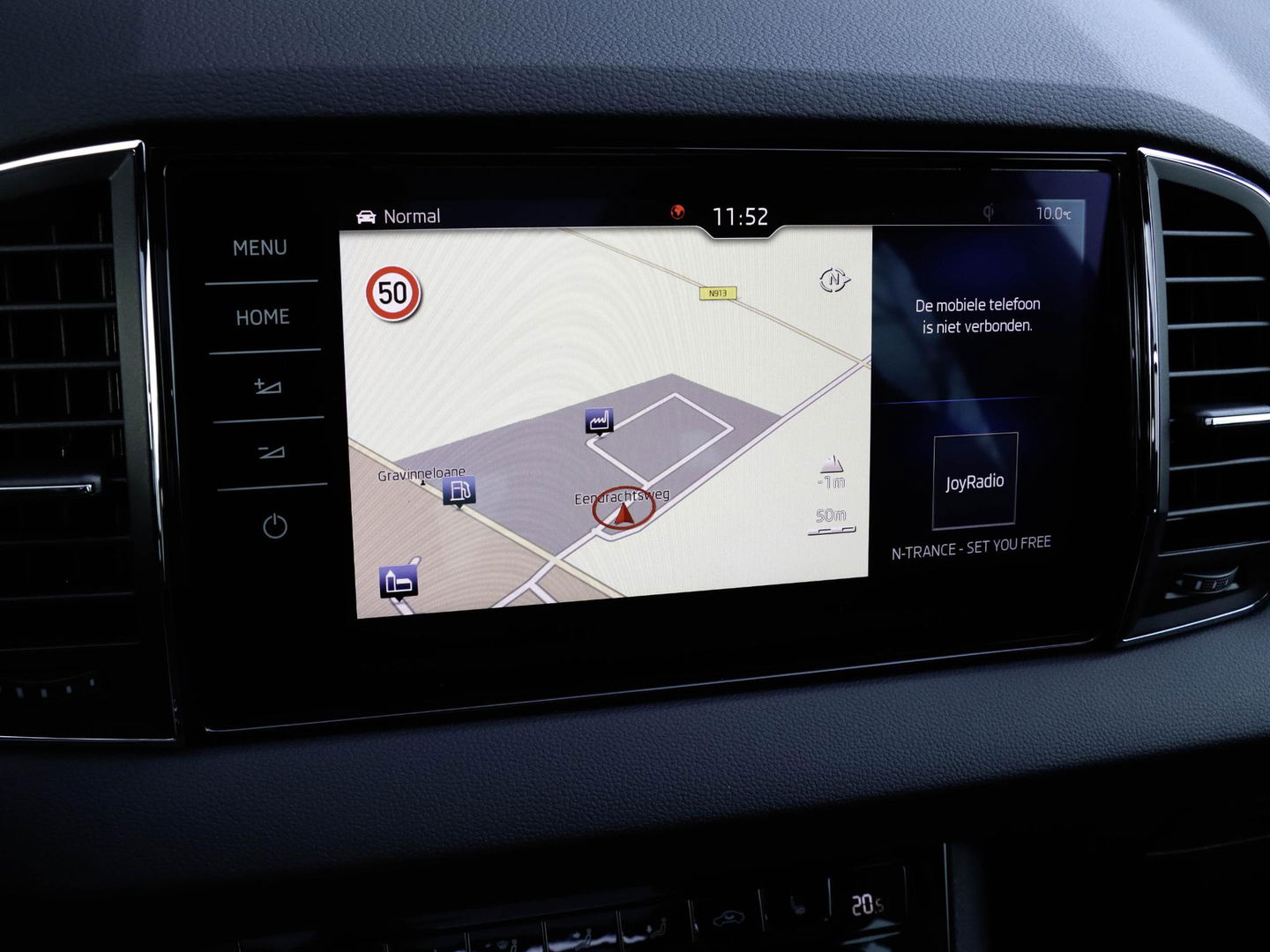 Škoda Karoq 1.5 TSI ACT Sportline DSG Pano Adapt. Cruise Trekhaak Camera Race Blue