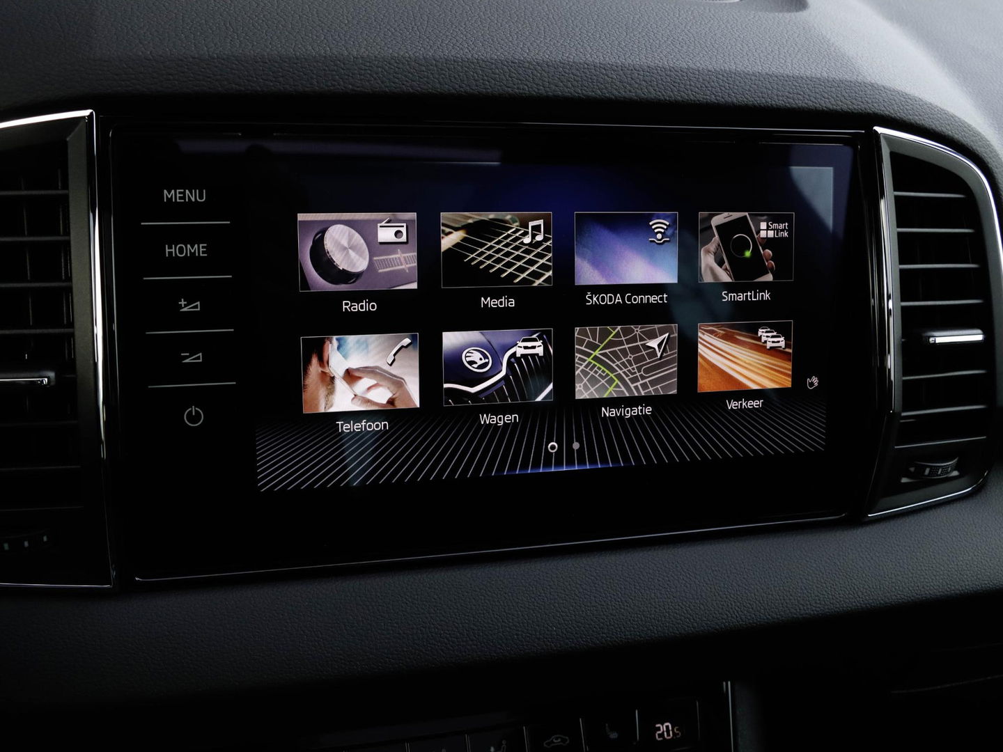 Škoda Karoq 1.5 TSI ACT Sportline DSG Pano Adapt. Cruise Trekhaak Camera Race Blue