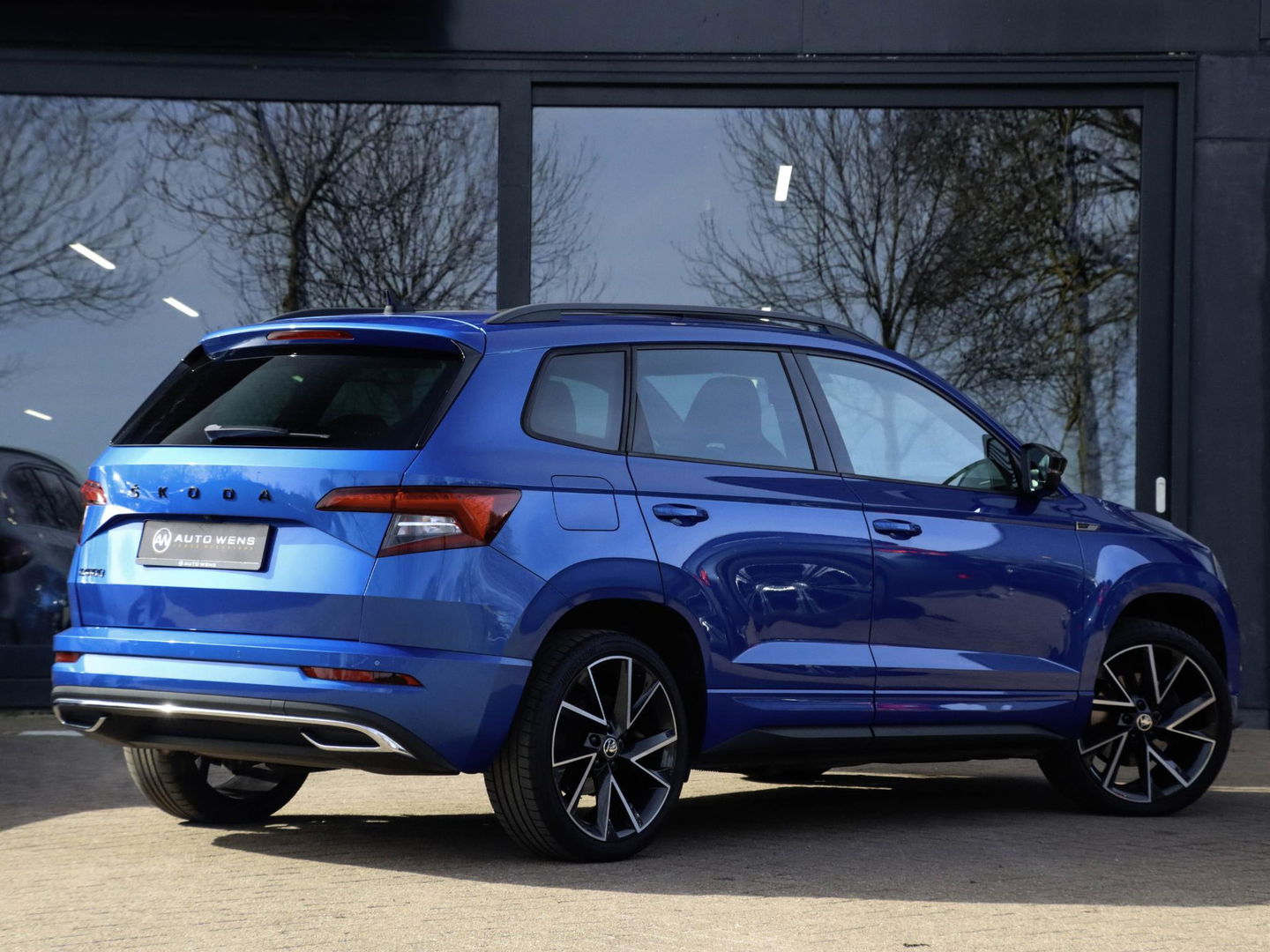 Škoda Karoq 1.5 TSI ACT Sportline DSG Pano Adapt. Cruise Trekhaak Camera Race Blue