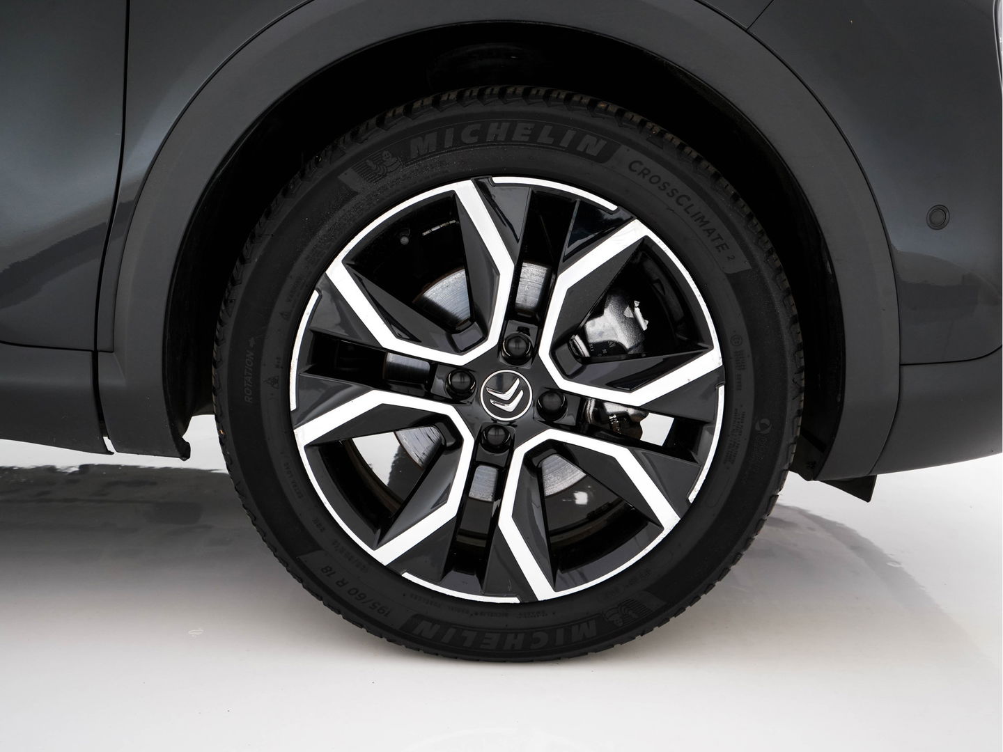 Citroën Ë-C4 Feel 50 kWh [ 3-Fase-11kW ] (INCL-BTW) *PANO | HEAD-UP | LEATHER-FABRIC | FULL-LED | DIGI-COCKPIT | BLINDSPOT | CARPLAY | COMFORT-SEATS | ECC | LANE-ASSIST | KEYLESS | PDC | CRUISE | DAB  | CCS-FASTLOADER | 18''ALU*