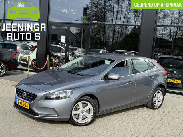 Volvo V40 - 2.0 D4 Momentum Business|Trekhaak|Navi|Clima