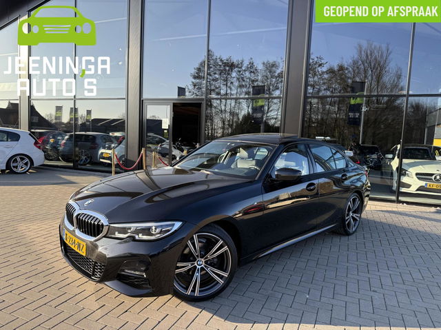 BMW 3 Serie - 318i High Executive|Camera|Stoelverwarming|Schuif-/ kanteldak|Trekhaak