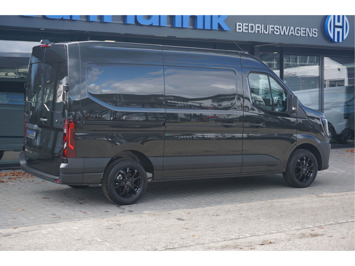 Renault Master T35 170PK L2H2 Black Edition BPM VRIJ!! 10" R-Link Navi, Camera, LED, 17" LM Velgen!!!! Nr. 856