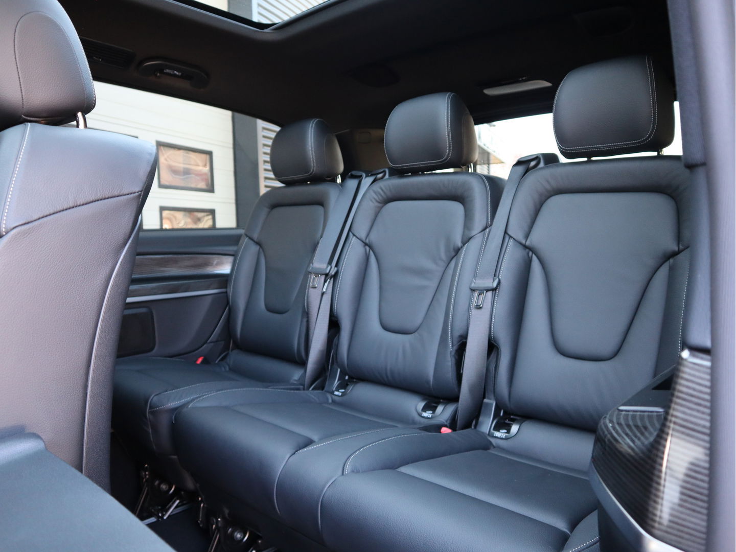 Mercedes-Benz EQV 300 90kWh SoH 96,2 % Lang L2 - 8 Persoons - PANO - Leder - Veel opties