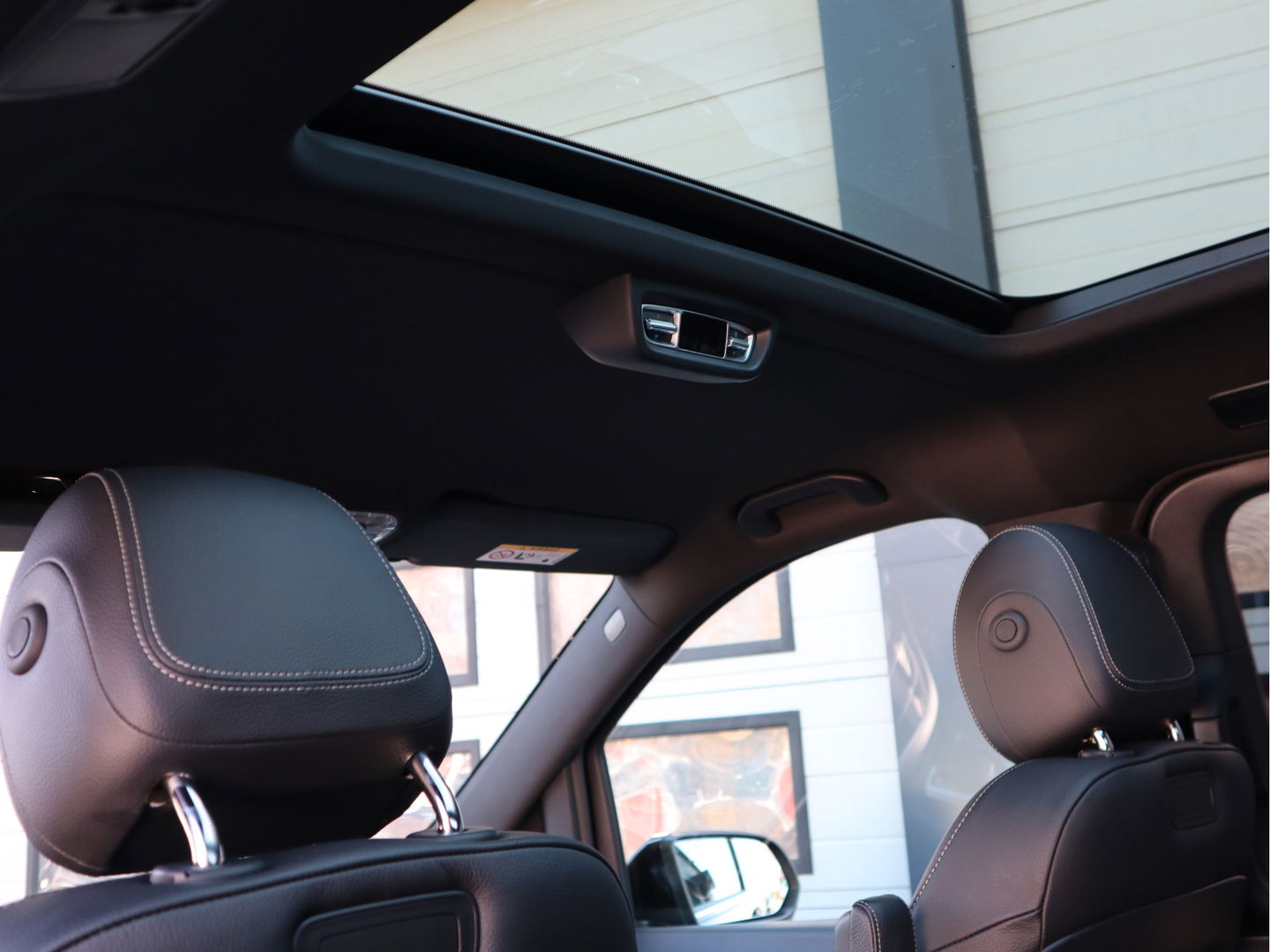 Mercedes-Benz EQV 300 90kWh SoH 96,2 % Lang L2 - 8 Persoons - PANO - Leder - Veel opties