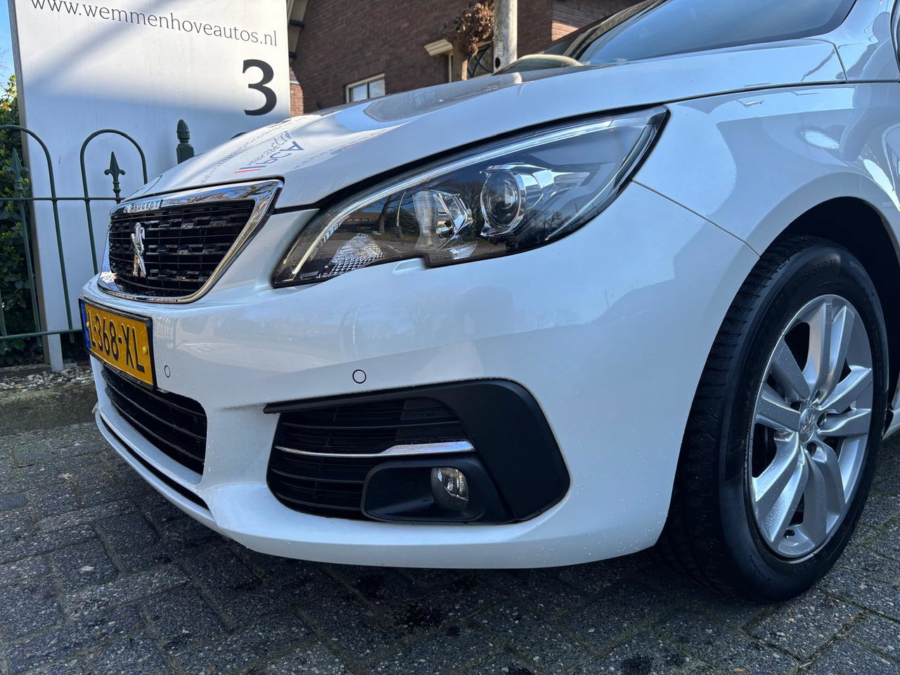 Peugeot 308