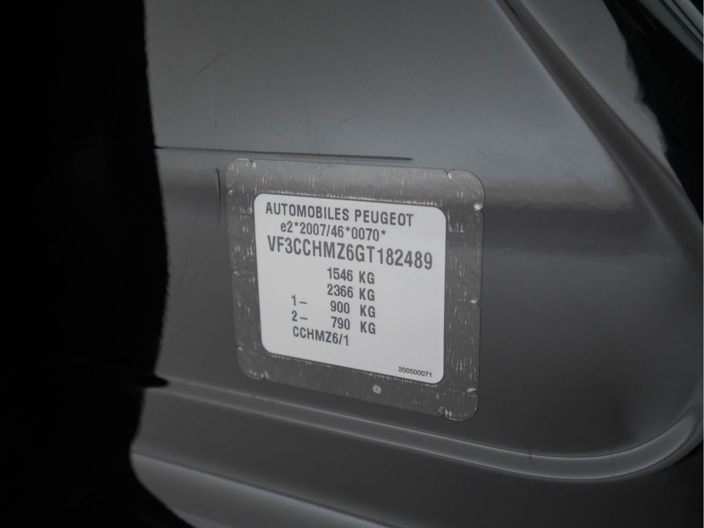 Peugeot 208 1.2 PureTech Blue Lion *AIRCO | NAVI-FULLMAP | COMFORTSEATS | CRUISE | PDC*