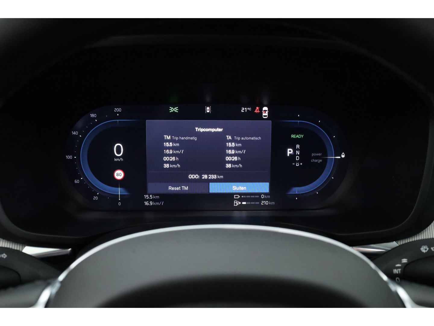 Volvo XC60 2.0 T6 Plug-in hybrid AWD Plus Dark | SOH 99.3% | ACC | 360 Camera | Blis | elek. trekhaak | H&K Audio | Pano-dak |