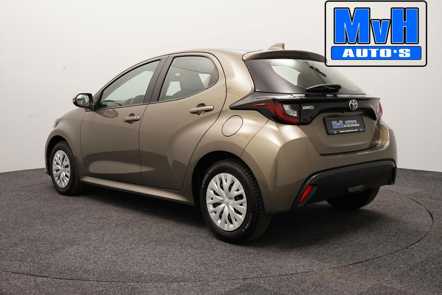 Toyota Yaris 1.5 VVT-i Active|CAMERA|ADAP.CRUISE|CARPLAY|NAP