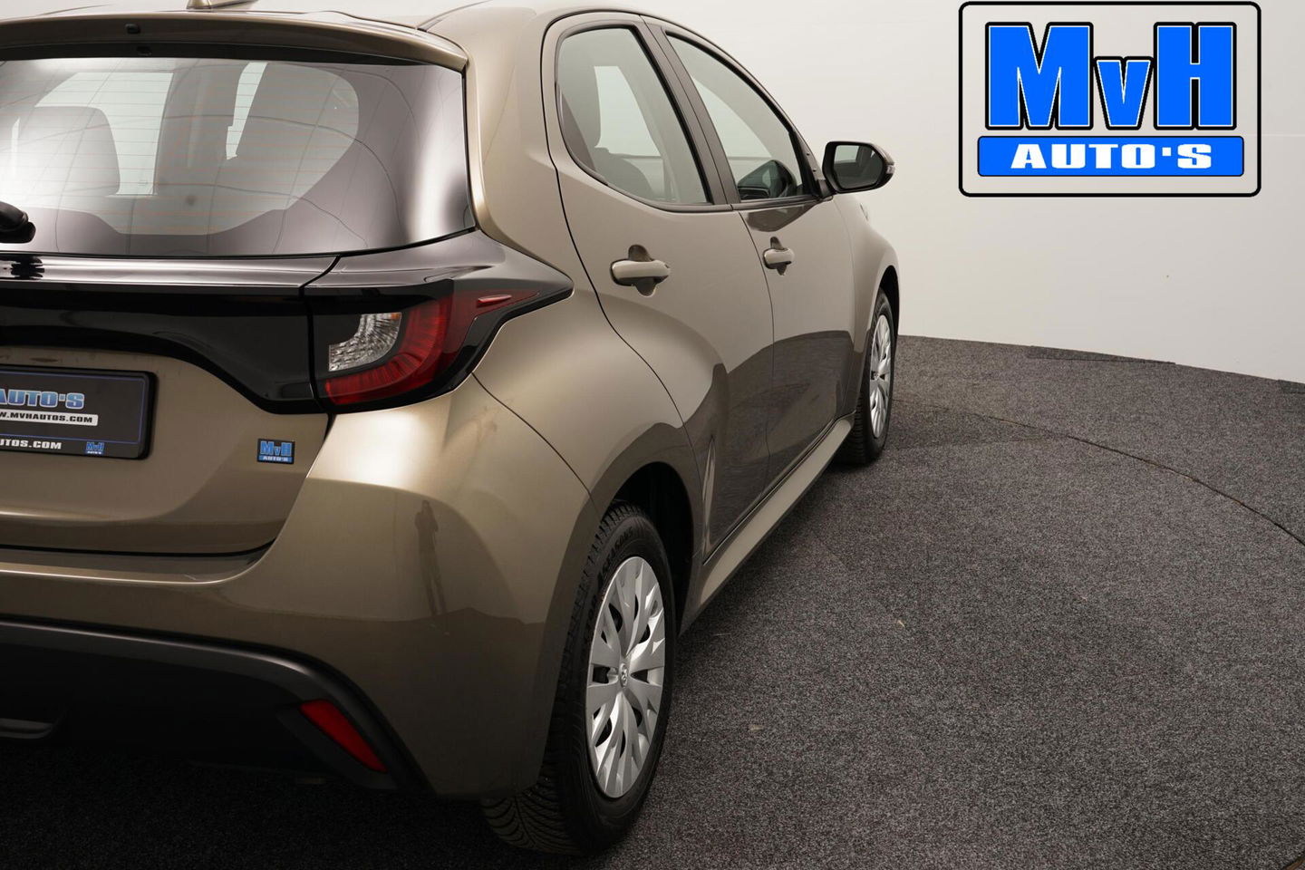 Toyota Yaris 1.5 VVT-i Active|CAMERA|ADAP.CRUISE|CARPLAY|NAP