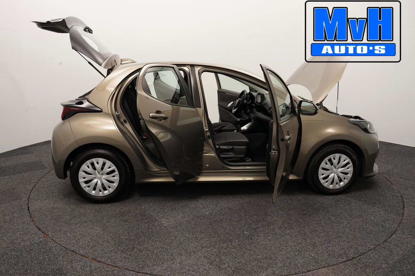 Toyota Yaris 1.5 VVT-i Active|CAMERA|ADAP.CRUISE|CARPLAY|NAP