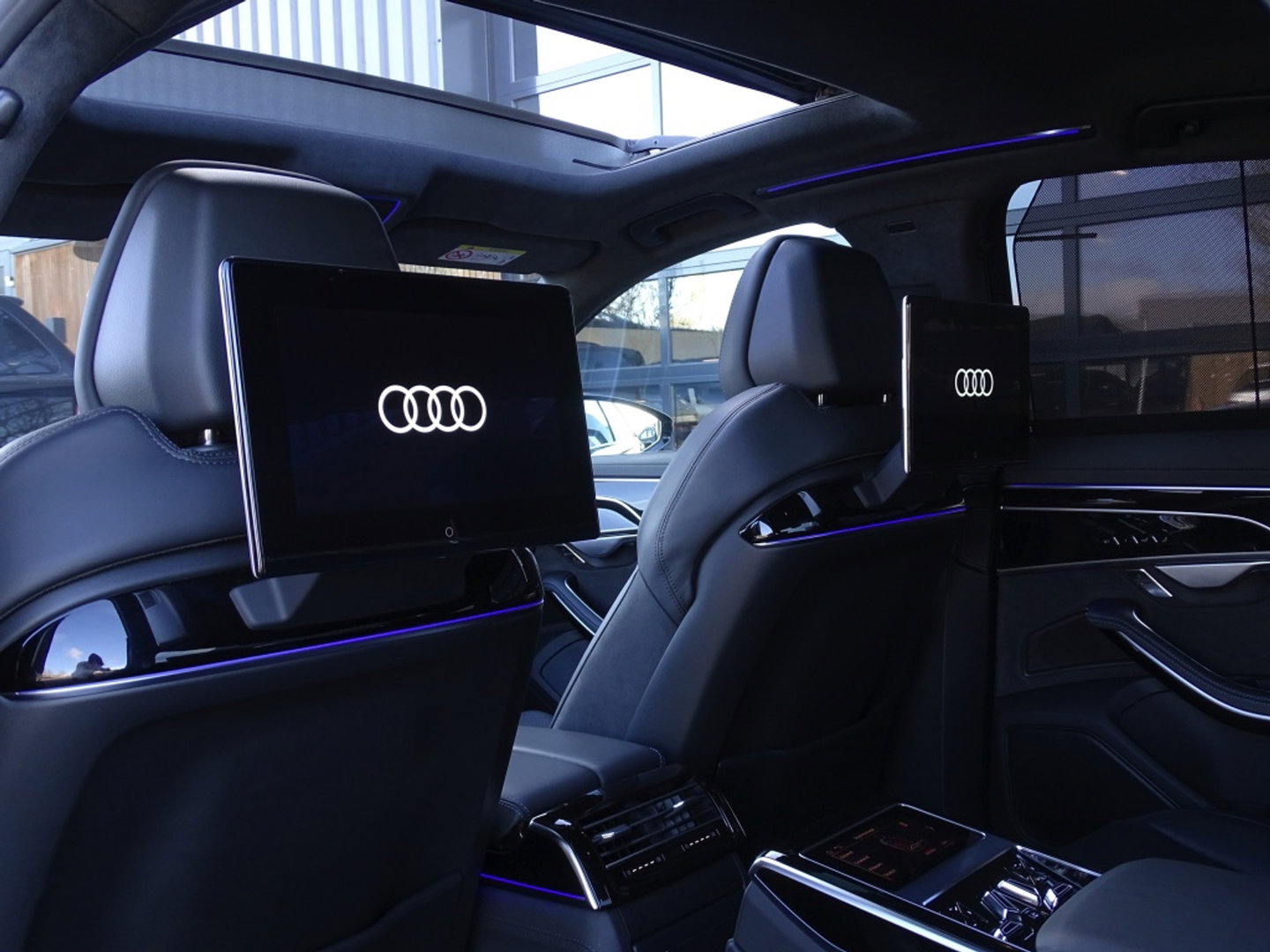 Audi A8 60 TFSie 449PK Quattro / Audi Exclusive / Matrix / B&O / 360°