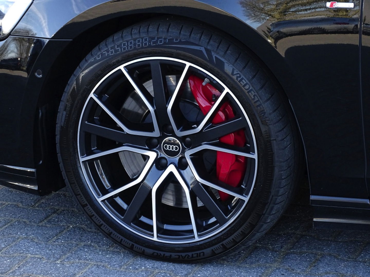 Audi A8 60 TFSie 449PK Quattro / Audi Exclusive / Matrix / B&O / 360°