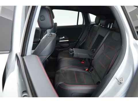 Mercedes-Benz EQA 250 Business Solution AMG 67 kWh | SOH 95.5% | Dig. Cockpit | Pano | Elek. Trekhaak | Stoelverw. | Adapt. Cruise | Camera | 18''