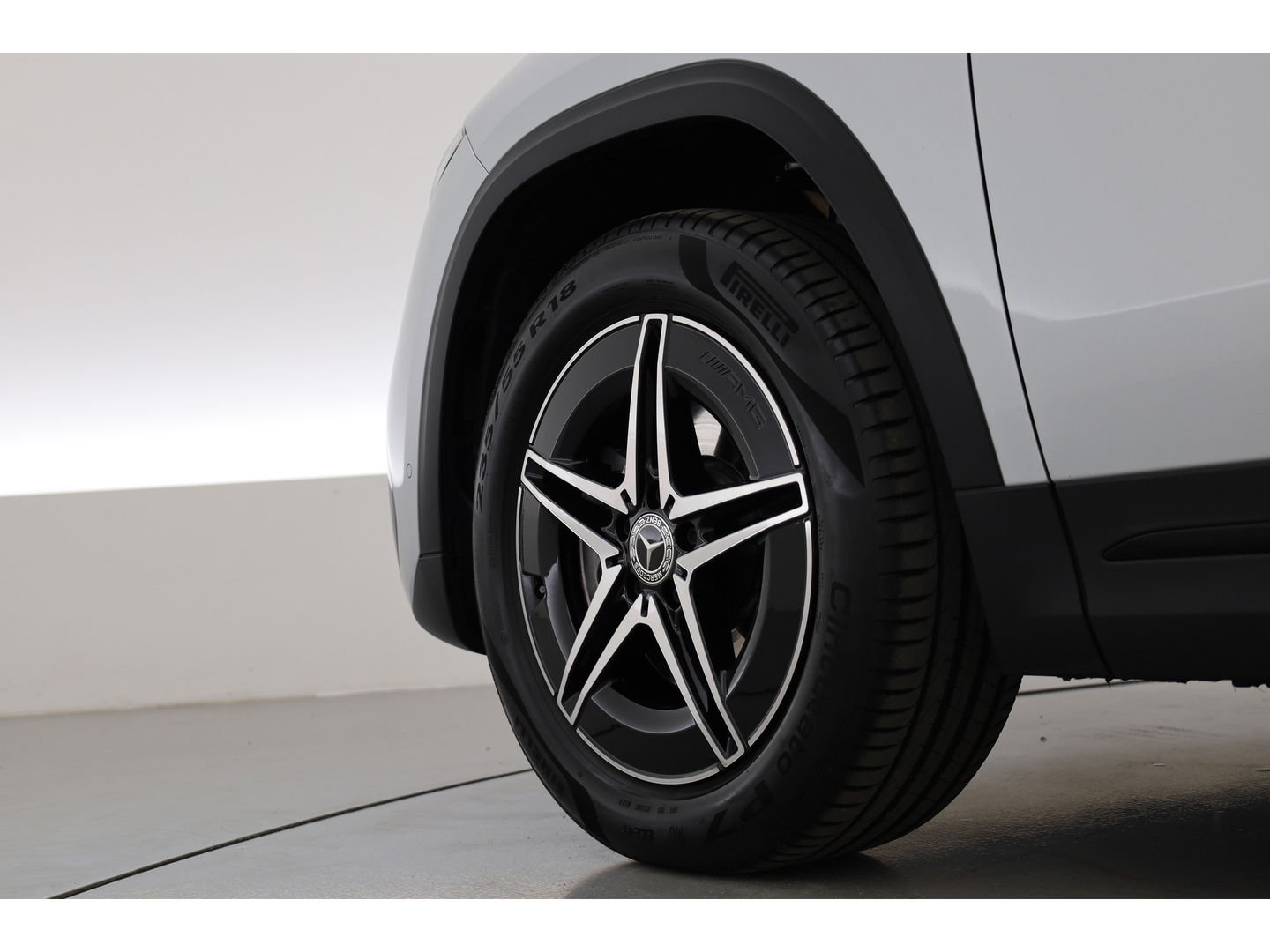 Mercedes-Benz EQA 250 Business Solution AMG 67 kWh | SOH 95.5% | Dig. Cockpit | Pano | Elek. Trekhaak | Stoelverw. | Adapt. Cruise | Camera | 18''