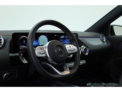 Mercedes-Benz EQA 250 Business Solution AMG 67 kWh | SOH 95.5% | Dig. Cockpit | Pano | Elek. Trekhaak | Stoelverw. | Adapt. Cruise | Camera | 18''