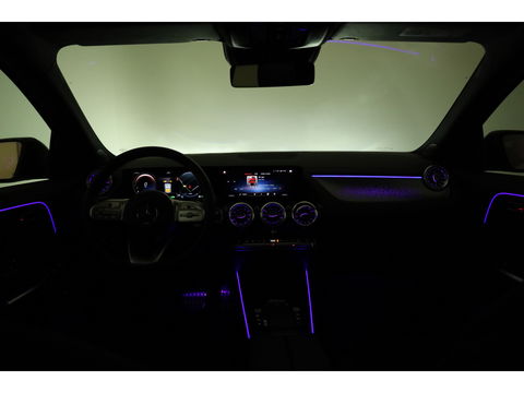 Mercedes-Benz EQA 250 Business Solution AMG 67 kWh | SOH 95.5% | Dig. Cockpit | Pano | Elek. Trekhaak | Stoelverw. | Adapt. Cruise | Camera | 18''