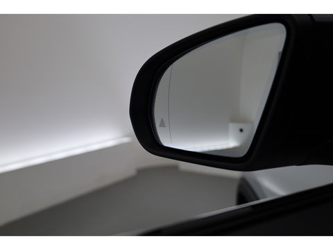 Mercedes-Benz EQA 250 Business Solution AMG 67 kWh | SOH 95.5% | Dig. Cockpit | Pano | Elek. Trekhaak | Stoelverw. | Adapt. Cruise | Camera | 18''