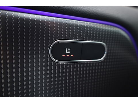 Mercedes-Benz EQA 250 Business Solution AMG 67 kWh | SOH 95.5% | Dig. Cockpit | Pano | Elek. Trekhaak | Stoelverw. | Adapt. Cruise | Camera | 18''