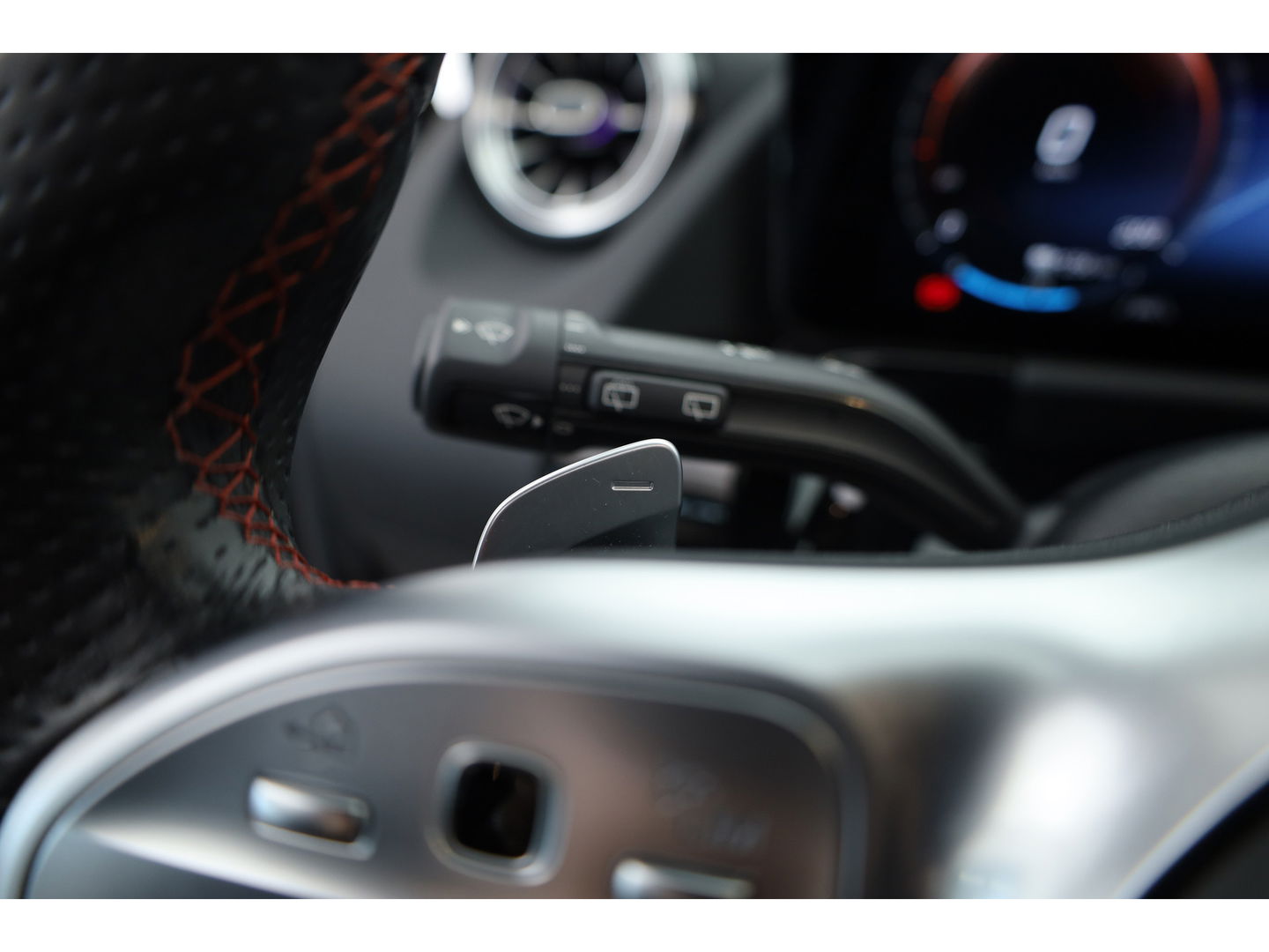 Mercedes-Benz EQA 250 Business Solution AMG 67 kWh | SOH 95.5% | Dig. Cockpit | Pano | Elek. Trekhaak | Stoelverw. | Adapt. Cruise | Camera | 18''