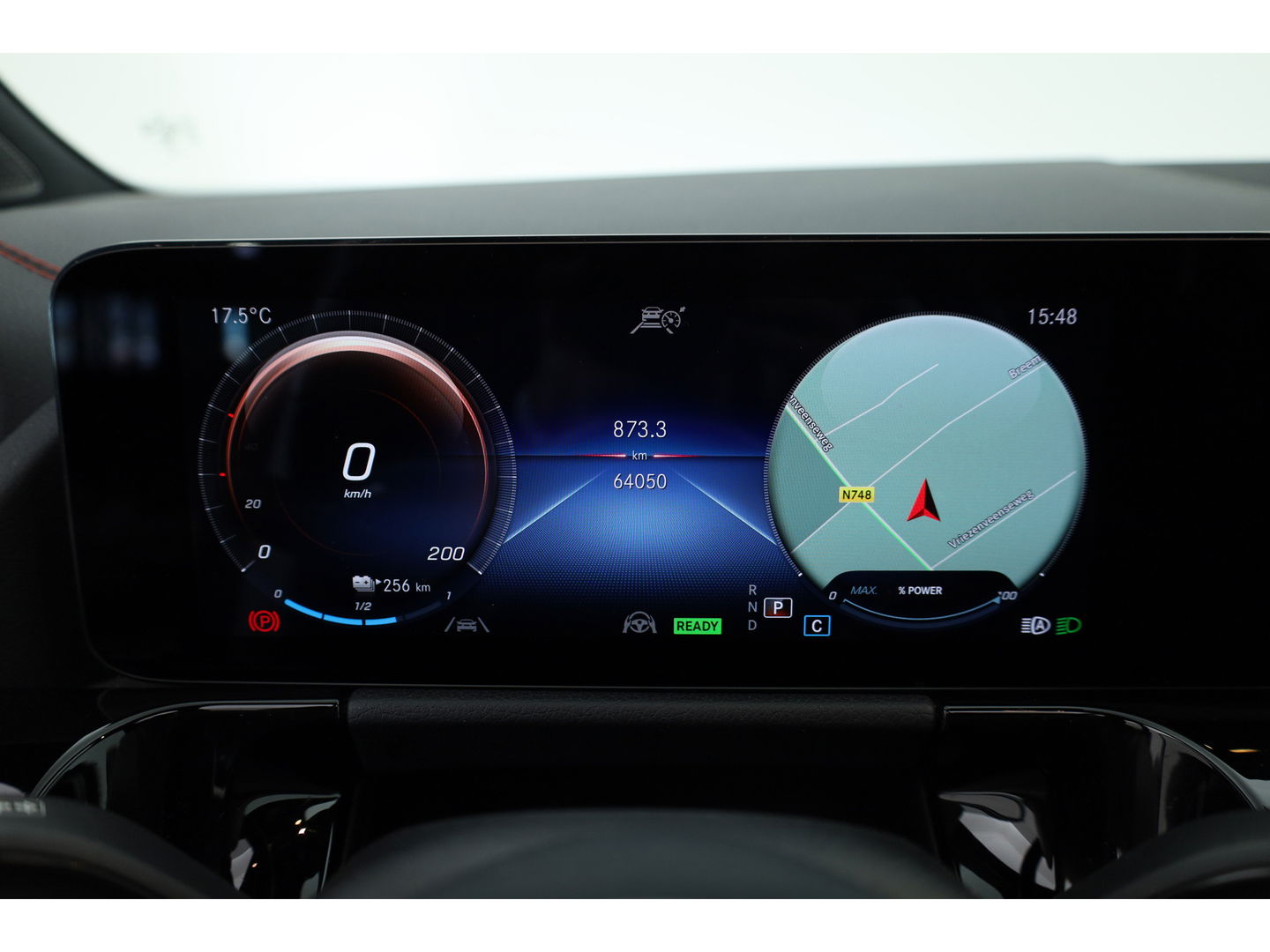 Mercedes-Benz EQA 250 Business Solution AMG 67 kWh | SOH 95.5% | Dig. Cockpit | Pano | Elek. Trekhaak | Stoelverw. | Adapt. Cruise | Camera | 18''