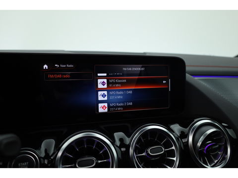 Mercedes-Benz EQA 250 Business Solution AMG 67 kWh | SOH 95.5% | Dig. Cockpit | Pano | Elek. Trekhaak | Stoelverw. | Adapt. Cruise | Camera | 18''