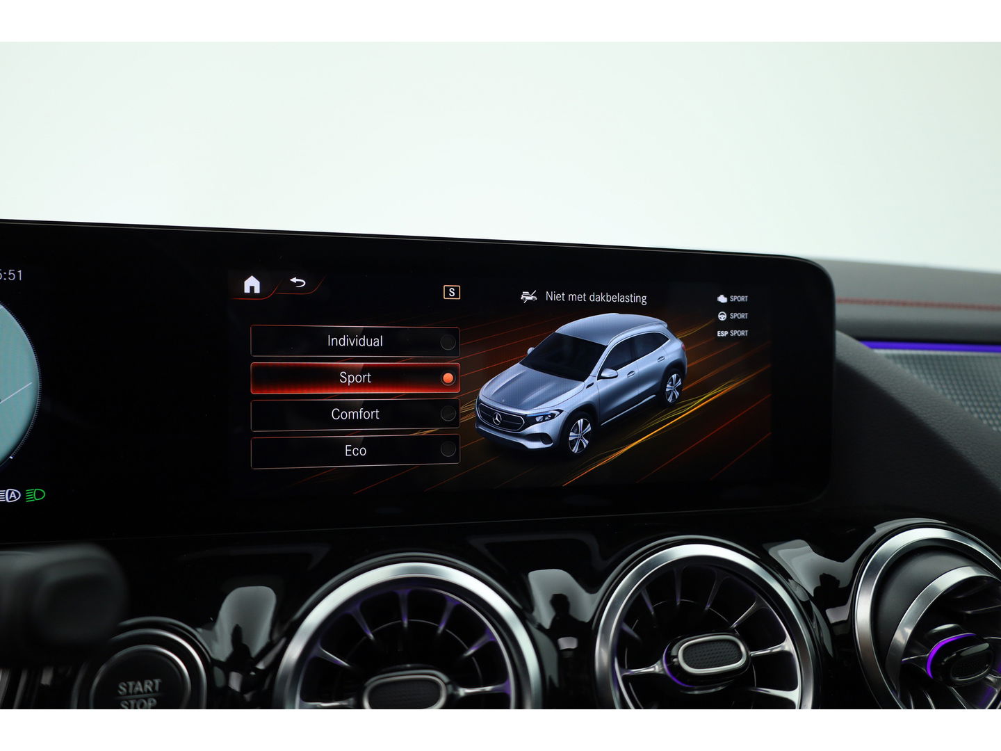 Mercedes-Benz EQA 250 Business Solution AMG 67 kWh | SOH 95.5% | Dig. Cockpit | Pano | Elek. Trekhaak | Stoelverw. | Adapt. Cruise | Camera | 18''