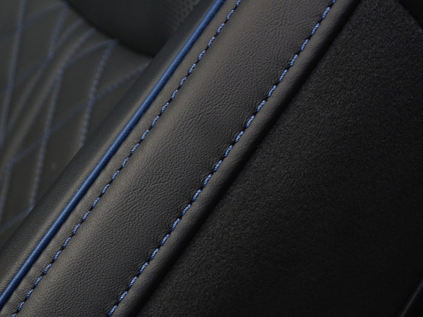 Audi A8 60 TFSie 449PK Quattro / Audi Exclusive / Matrix / B&O / 360°