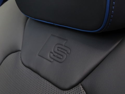 Audi A8 60 TFSie 449PK Quattro / Audi Exclusive / Matrix / B&O / 360°